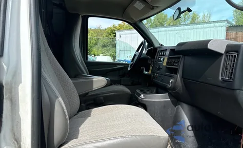 2013 GMC Savana G1500 z USA, uszkodzony, nr VIN 1GTS8AF44D1154132